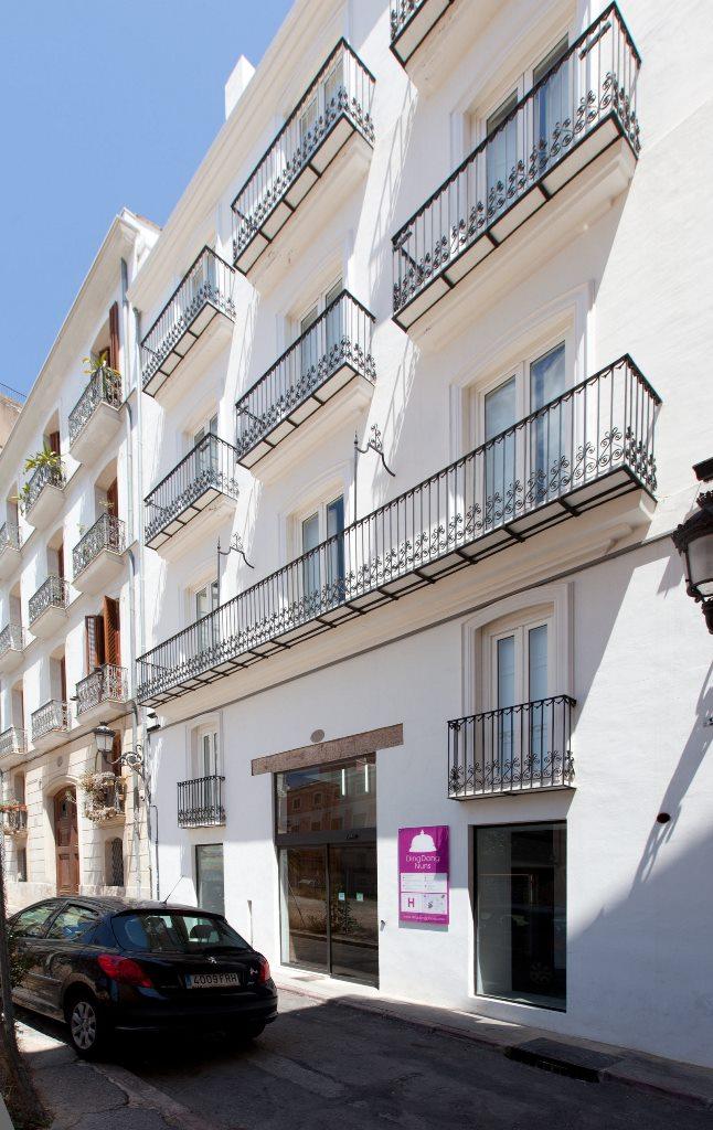 Hotel Dingdong Nuns