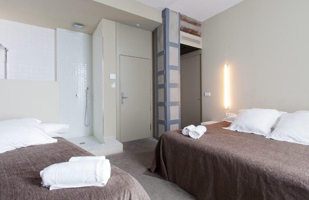 Dingdong Nuns Hotel Valenza